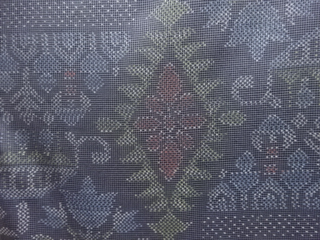 アンティーク　更紗模様織り出し本場泥大島紬着物